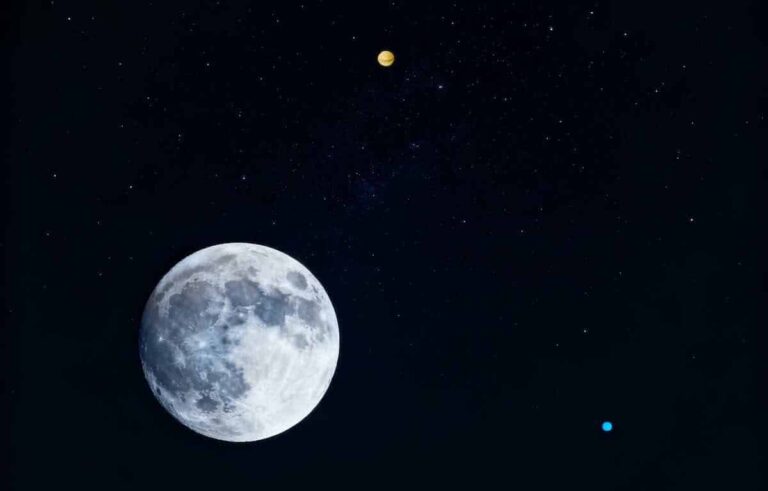 Künstlerische Darstellulng: Mond, Saturn und Neptun in einer seltenen Dreickskonstellation Anfang November 2025